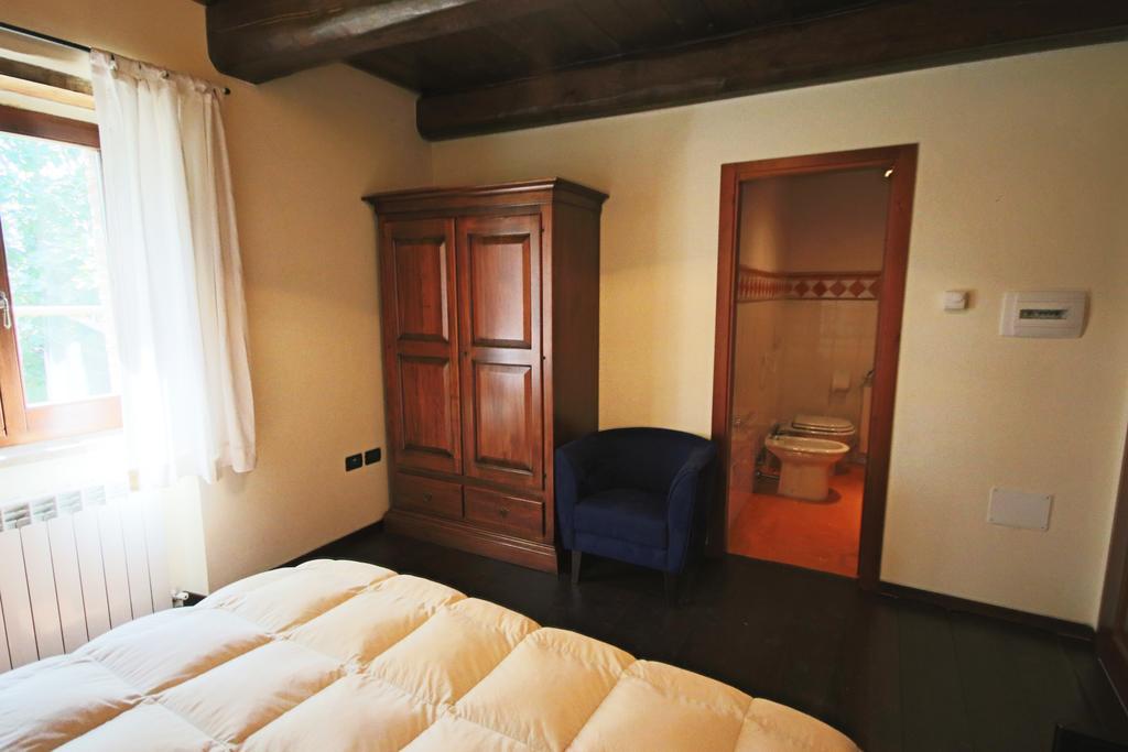 Agriturismo Valdifiori Sassoferrato Szoba fotó