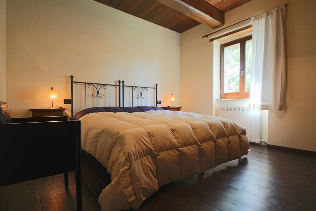 Agriturismo Valdifiori Sassoferrato Szoba fotó